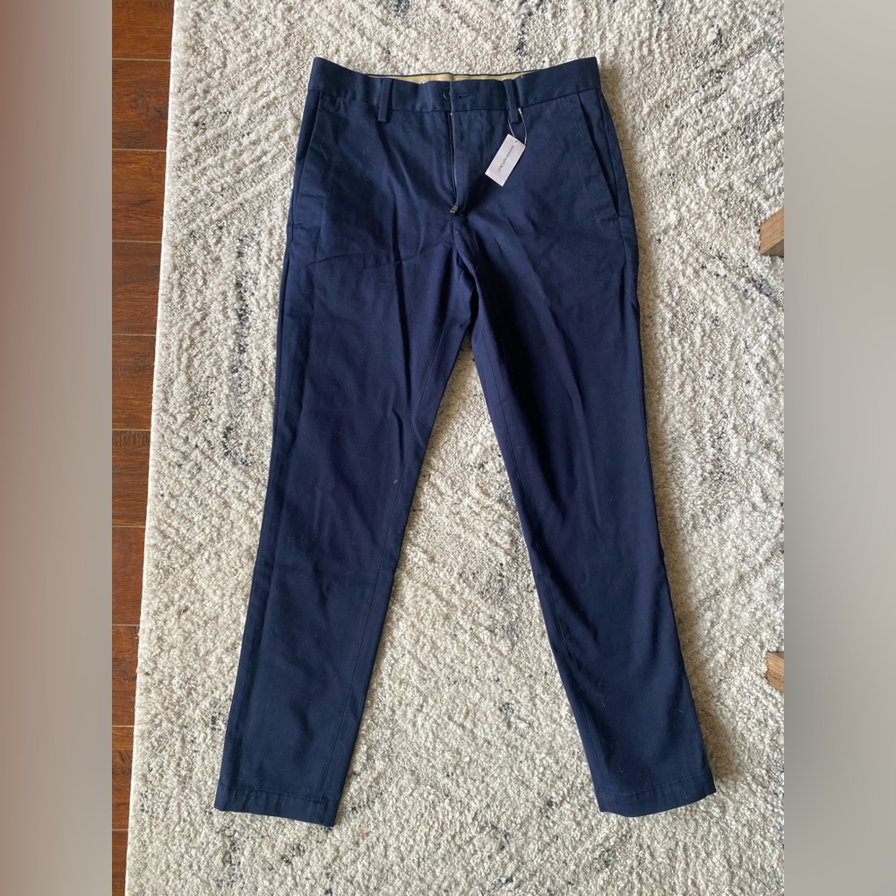 Navy Banana Republic Rapid Movement Skinny Chino - NEW with tags
